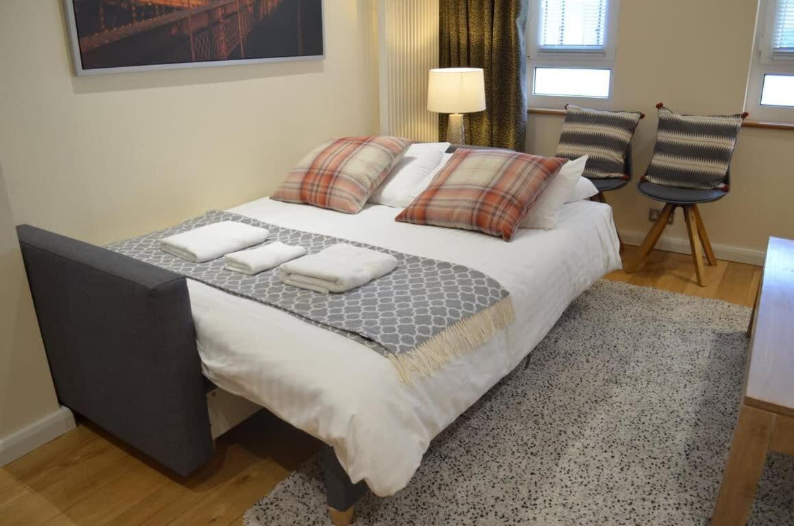 Tower Bridge 2Br Apartment For 6 With Terrace Лондон Екстериор снимка